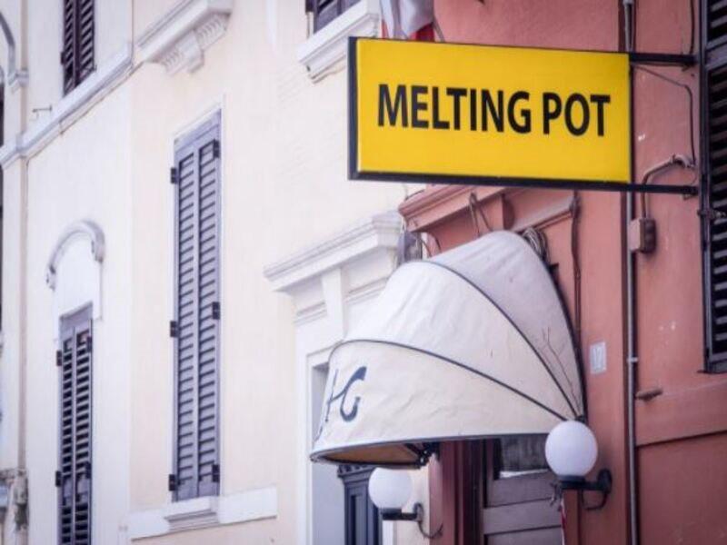 Melting Pot Rome Hostel ภายนอก รูปภาพ