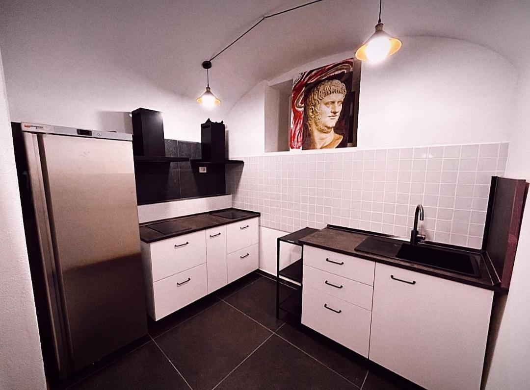 Melting Pot Rome Hostel ภายนอก รูปภาพ